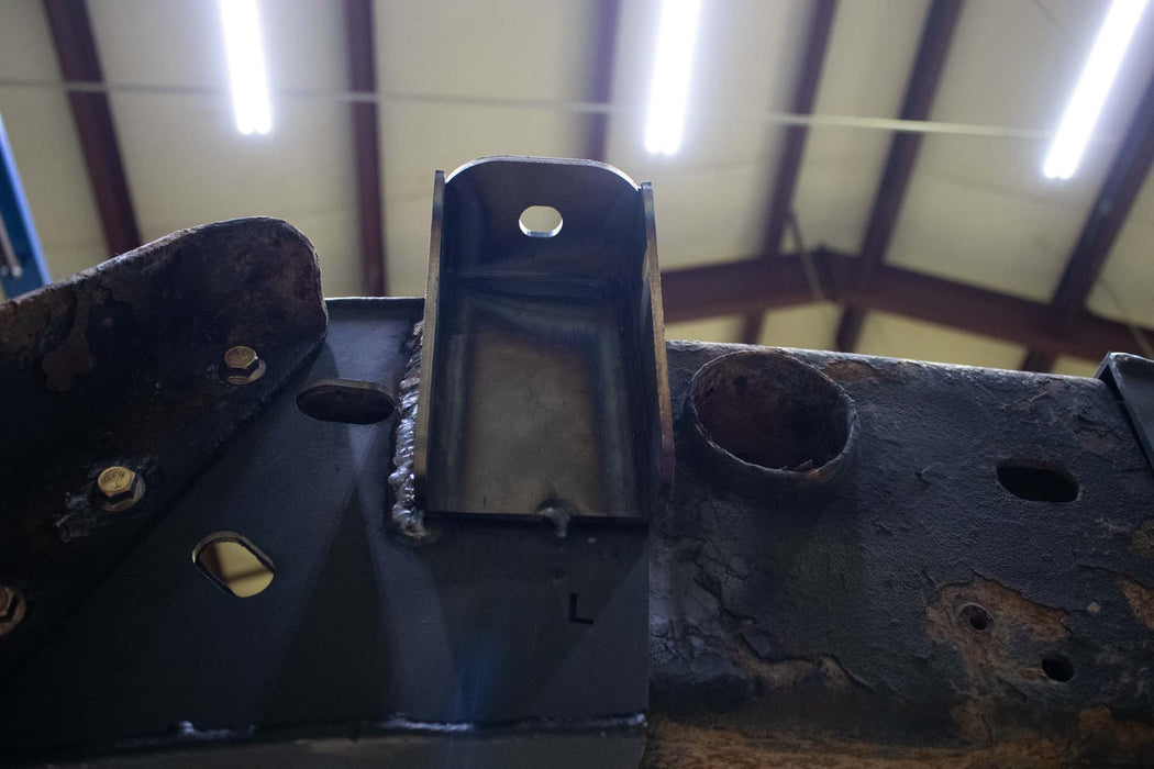 Center Bed Mount For 2001-2010 GM Pickups Rust Buster - TRUCKED UP - Truck Superstore