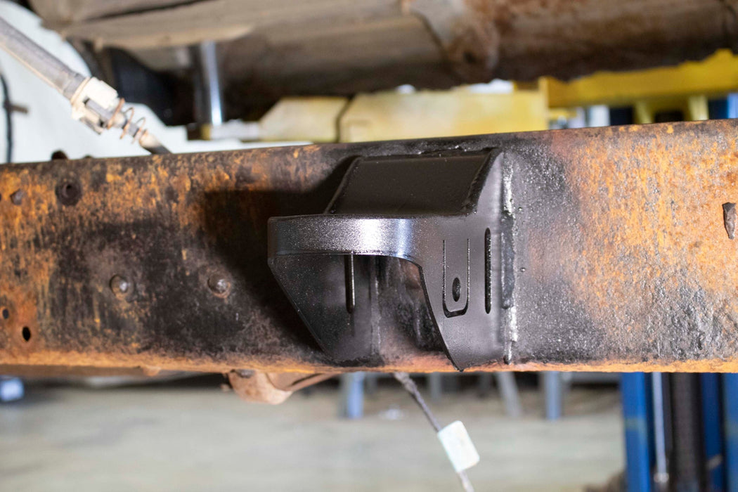 Rust Buster 1999 - 2013 Chevy Silverado & GMC Sierra 1500/2500 Front Cab Mount RB7324 - TRUCKED UP - Truck Superstore